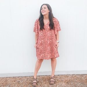 Entro Coral Leopard Print Flowy Dress Large